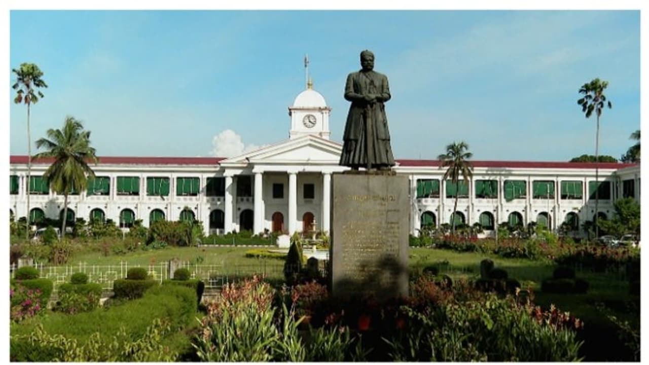 ഇ ഫയലിംഗ് പണിമുടക്കി, സംസ്ഥാനത്ത് സെക്രട്ടേറിയറ്റിൽ ഭരണസ്തംഭനം; ഒരു ഉത്തരവ് പോലും ഇറക്കാനാകുന്നില്ല