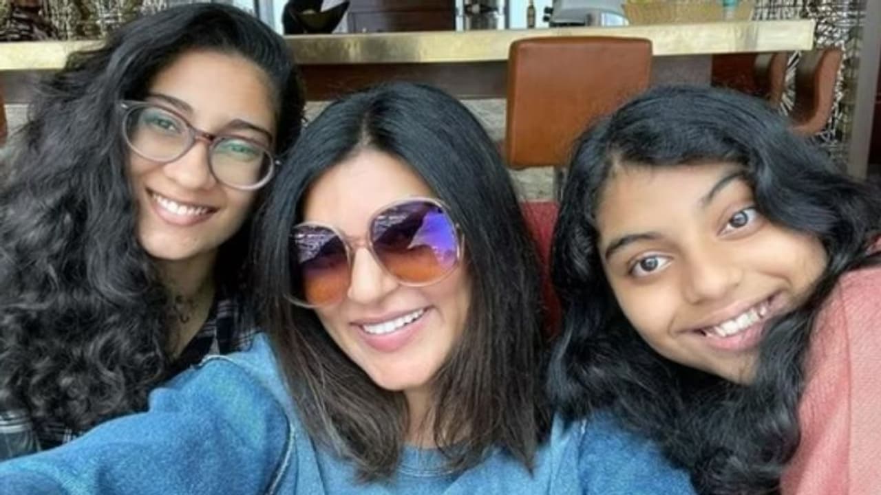 'സമപ്രായക്കാരുടെ സമ്മര്ദ്ദം കാരണം ഒരു ബന്ധത്തിലുമേര്പ്പെടരുത്'; മക്കളോട് സുസ്മിത സെന് 'സമപ്രായക്കാരുടെ സമ്മര്ദ്ദം കാരണം ഒരു ബന്ധത്തിലുമേര്പ്പെടരുത്'; മക്കളോട് സുസ്മിത സെന്