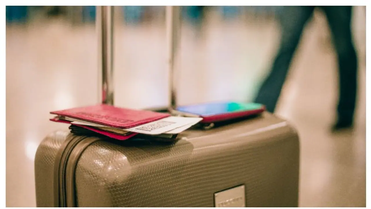 വിമാനടിക്കറ്റ് റദ്ദാക്കിയാൽ നഷ്ടം വരുമോ? പ്രമുഖ എയർലൈനുകളുടെ നിരക്ക് അറിയാം