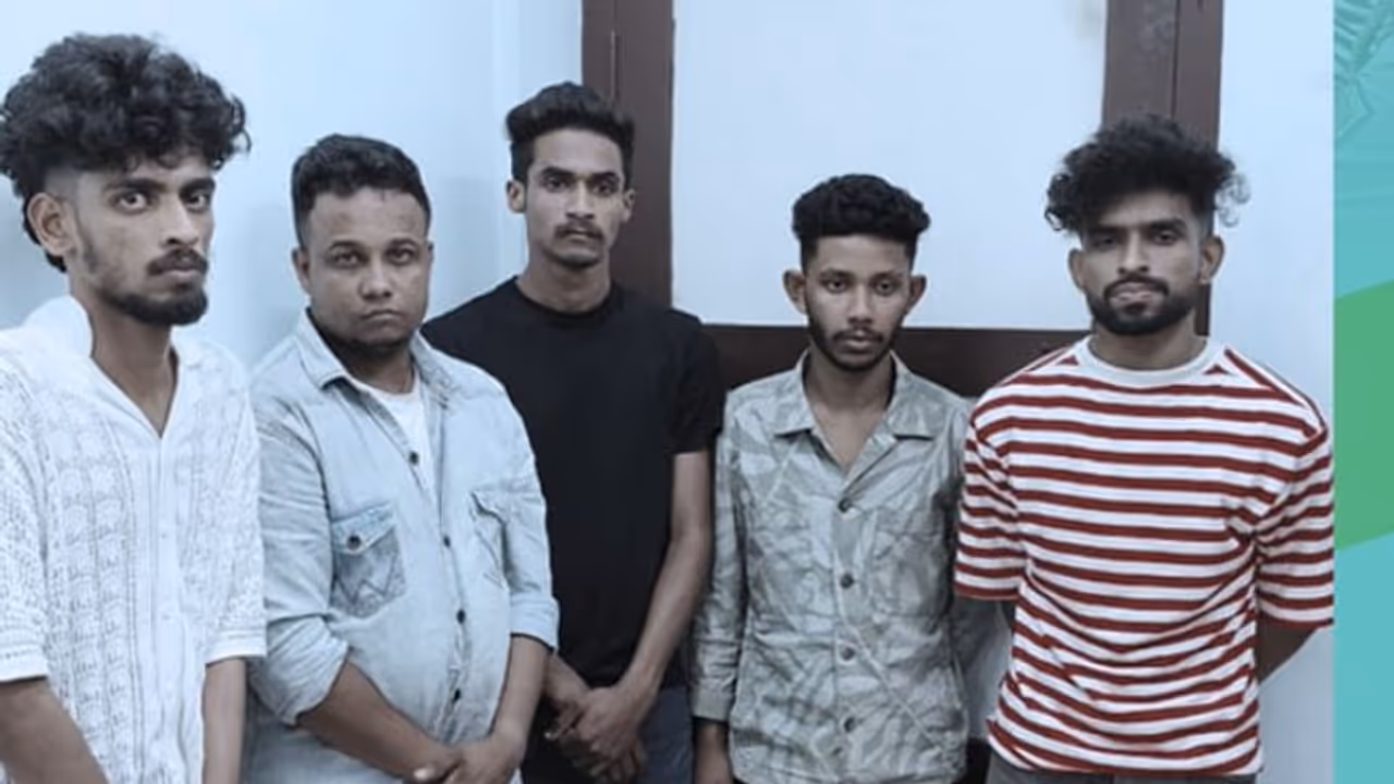 ബെംഗളൂരുവിൽ നിന്ന് വന്ന കാര്, ആദ്യ പരിശോധനയിൽ ഒന്നുമില്ല, വീണ്ടും നോക്കി, സ്റ്റിയറിങ്ങിന് താഴെ അറയിൽ എംഡിഎംഎ ബെംഗളൂരുവിൽ നിന്ന് വന്ന കാര്, ആദ്യ പരിശോധനയിൽ ഒന്നുമില്ല, വീണ്ടും നോക്കി, സ്റ്റിയറിങ്ങിന് താഴെ അറയിൽ എംഡിഎംഎ