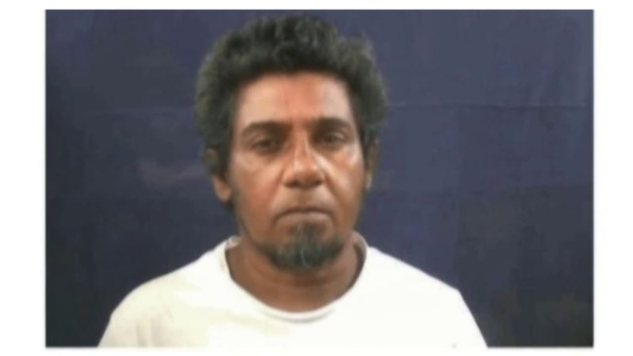 തൃശ്ശൂരിൽ കോടതിയിലേക്ക് കൊണ്ടുംപോകും വഴി മയക്കുമരുന്ന് കേസ് പ്രതി ചാടിപ്പോയി തൃശ്ശൂരിൽ കോടതിയിലേക്ക് കൊണ്ടുംപോകും വഴി മയക്കുമരുന്ന് കേസ് പ്രതി ചാടിപ്പോയി