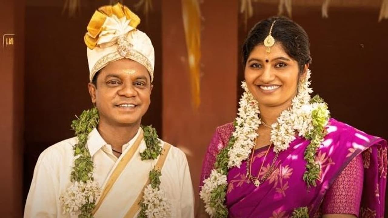 വട്ടപ്പൊട്ടുക്കാരി..; 'പൊറാട്ട് നാടക'ത്തിലെ പുതിയ ഗാനം എത്തി, ചിത്രം ഓ​ഗസ്റ്റ് 9ന് തിയറ്ററുകളിലേക്ക്