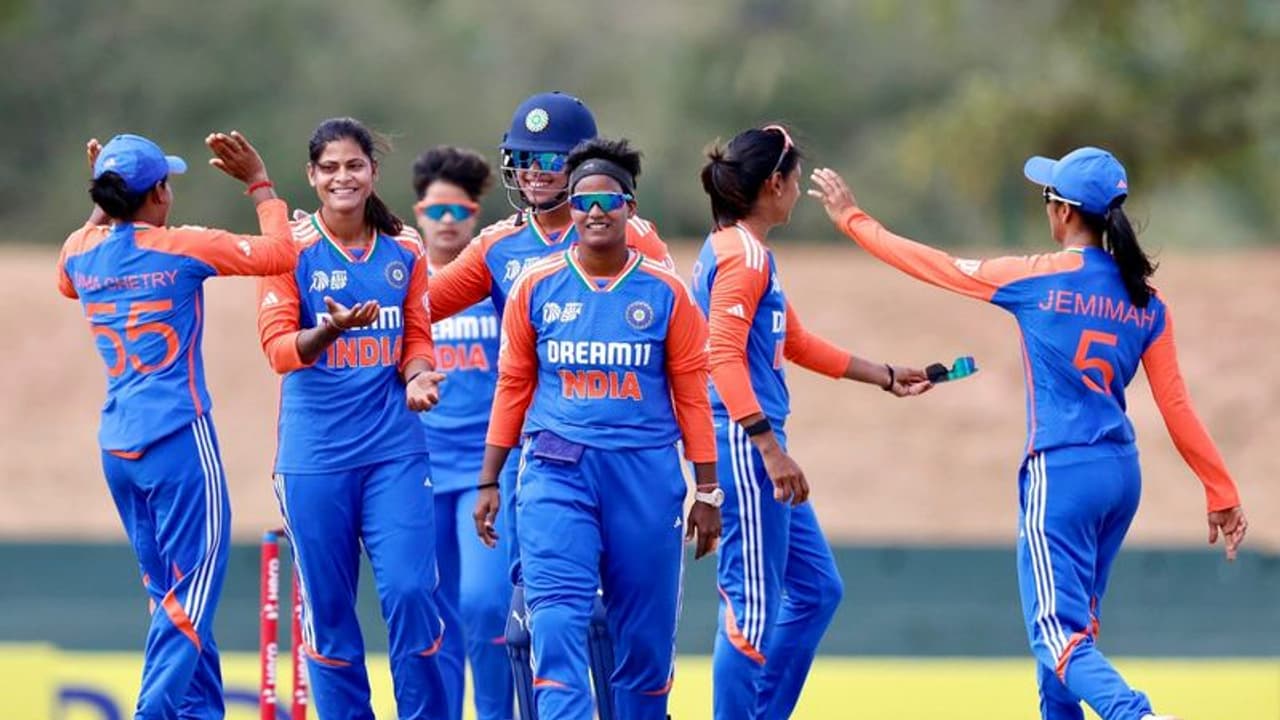 வங்கதேசத்திற்கு ஆப்பு வச்சு 9ஆவது முறையாக இறுதிப் போட்டிக்கு சென்ற இந்திய மகளிர் அணி!