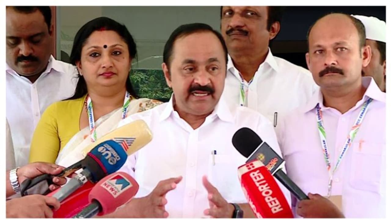 'സൈന്യവും എന്ഡിആര്എഫുമല്ലാതെ കേന്ദ്രത്തിന്റെ ഒരു സഹായവും ഉണ്ടായിട്ടില്ല'; പ്രത്യേക പാക്കേജ് വേണമെന്ന് സതീശൻ 'സൈന്യവും എന്ഡിആര്എഫുമല്ലാതെ കേന്ദ്രത്തിന്റെ ഒരു സഹായവും ഉണ്ടായിട്ടില്ല'; പ്രത്യേക പാക്കേജ് വേണമെന്ന് സതീശൻ