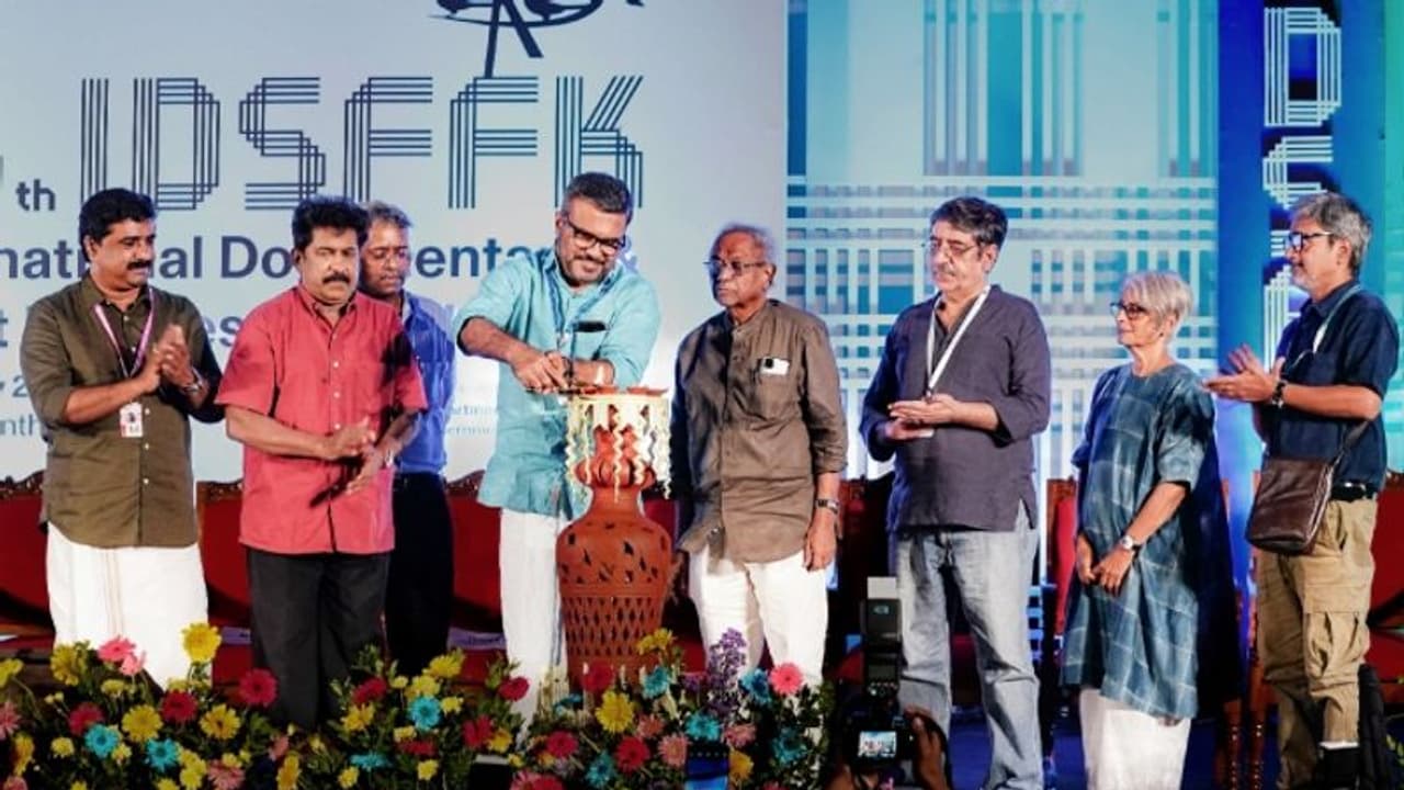 ഐഡിഎസ്എഫ്എഫ്കെയ്ക്ക് തുടക്കം; മേള പലസ്തീന് ജനതയ്ക്കുള്ള ഐക്യദാർഢ്യമെന്ന് മന്ത്രി എം ബി രാജേഷ് ഐഡിഎസ്എഫ്എഫ്കെയ്ക്ക് തുടക്കം; മേള പലസ്തീന് ജനതയ്ക്കുള്ള ഐക്യദാർഢ്യമെന്ന് മന്ത്രി എം ബി രാജേഷ്