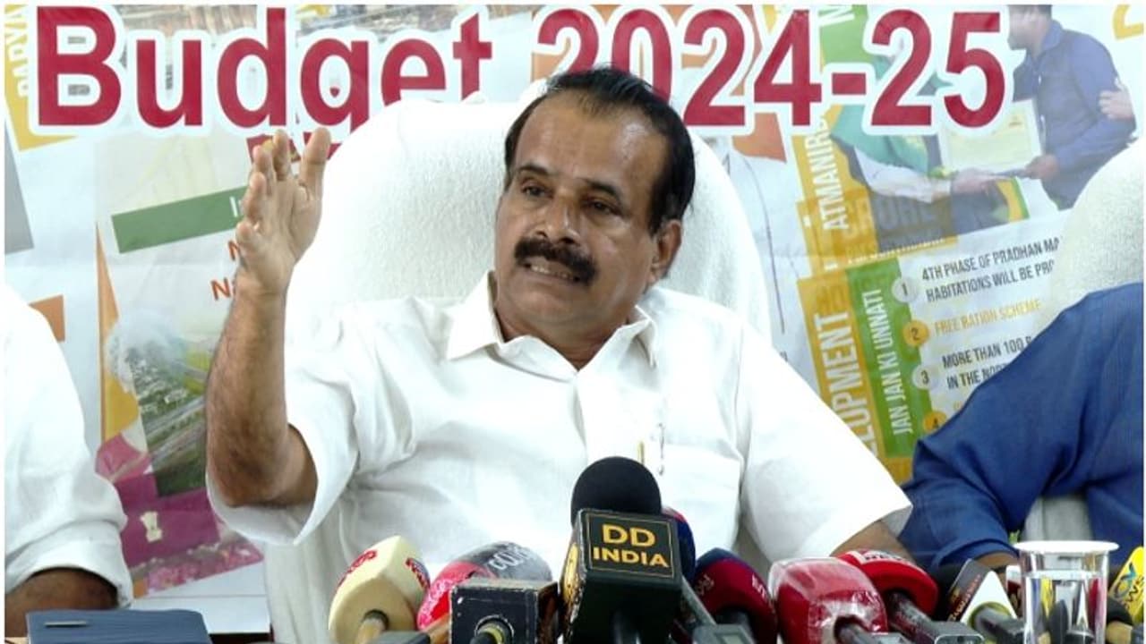 കേരളത്തിന്റെ എയിംസിൽ ആശയ കുഴപ്പമില്ല; സ്ഥലമേറ്റെടുപ്പ് പൂർത്തിയാക്കണമെന്ന് കേന്ദ്രസഹമന്ത്രി ജോർജ് കുര്യന് കേരളത്തിന്റെ എയിംസിൽ ആശയ കുഴപ്പമില്ല; സ്ഥലമേറ്റെടുപ്പ് പൂർത്തിയാക്കണമെന്ന് കേന്ദ്രസഹമന്ത്രി ജോർജ് കുര്യന്