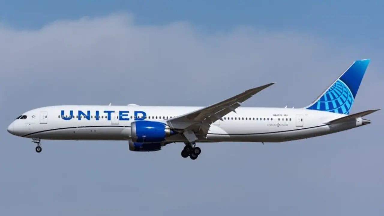 United Airlines 'biohazard' incident in US: Chilling audio reveals vomiting crew, passengers' distress| LISTEN