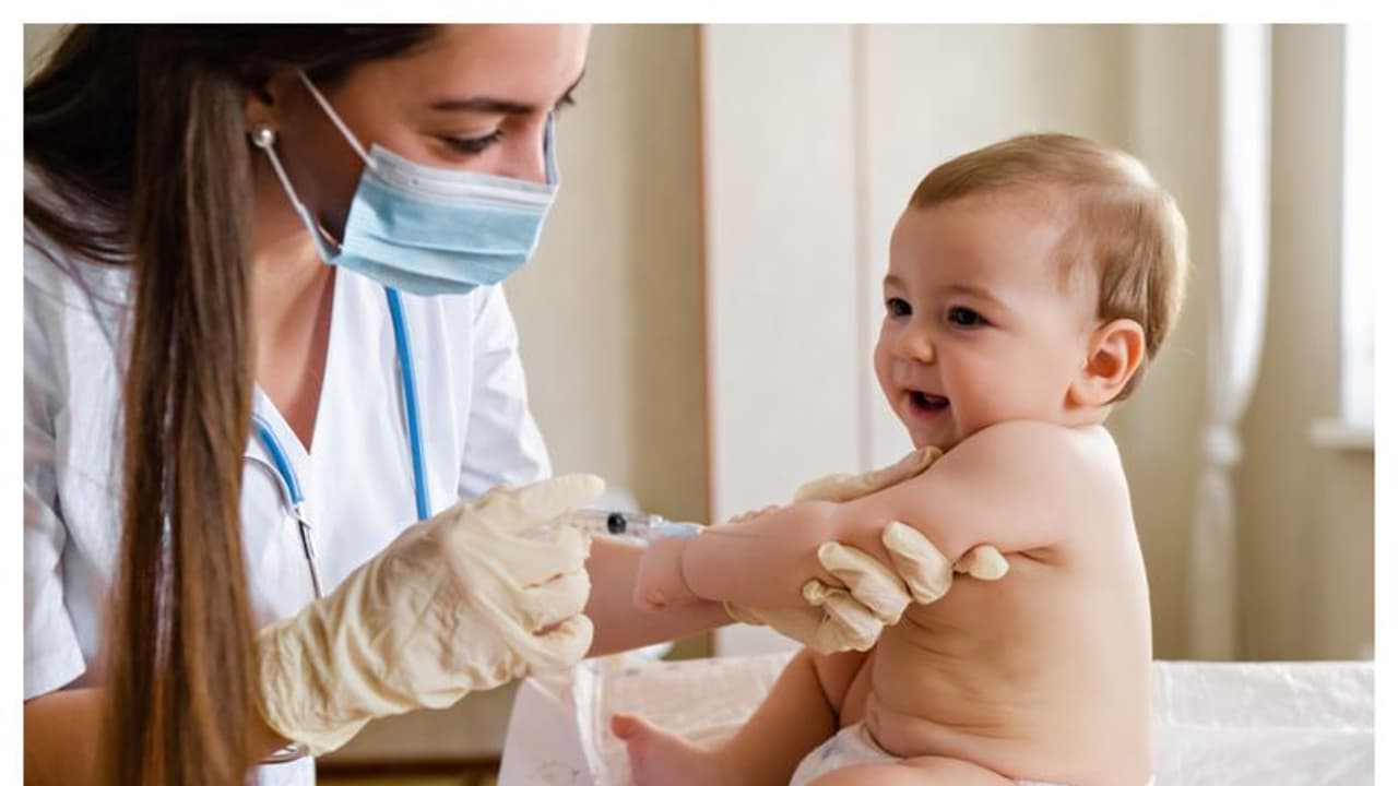 இனி தனியார் மருத்துவமனைகளிலும் தடுப்பூசி இலவசம்; தமிழக அரசு சொன்ன குட்நியூஸ்