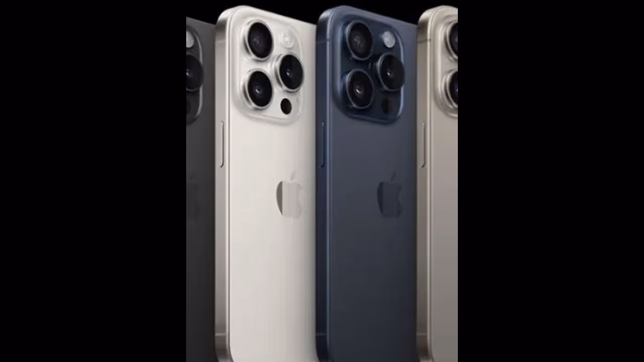 ఏప్రిల్ 1 నుంచి చీప్ గా మొబైల్ ధరలు ఏప్రిల్ 1 నుంచి చీప్ గా మొబైల్ ధరలు