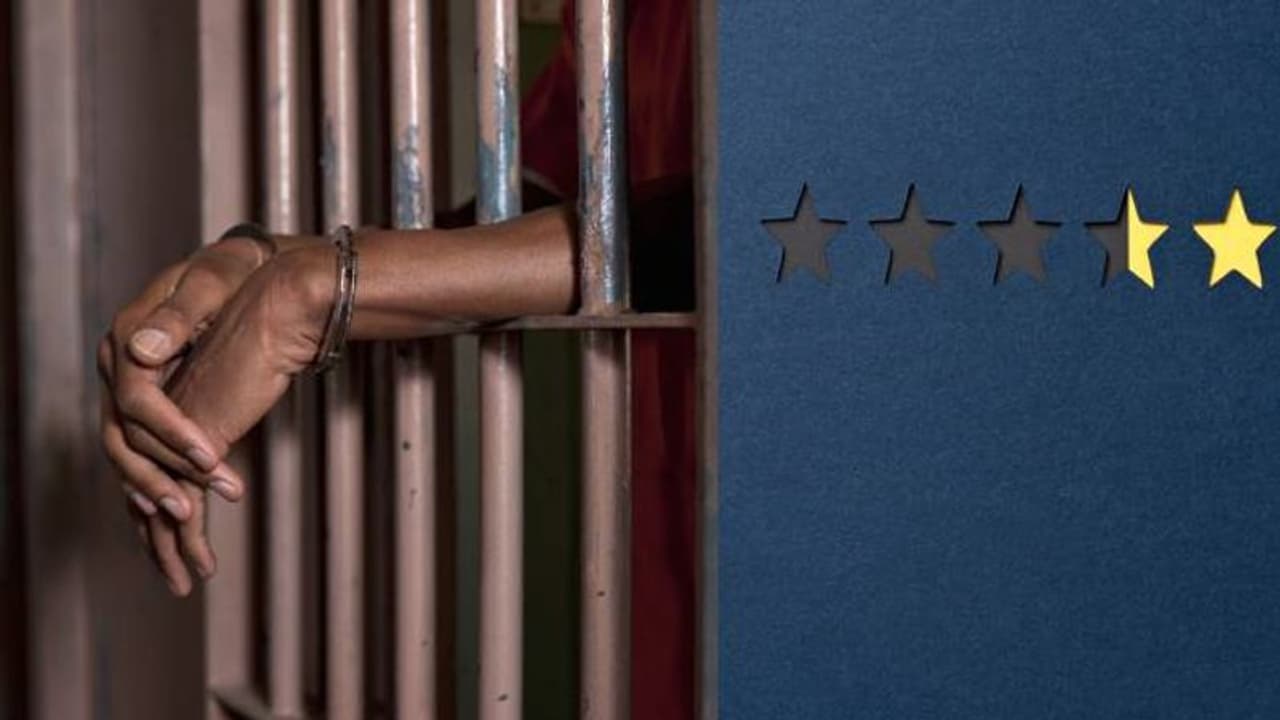 ജയിലിന് മുൻതടവുകാരന്റെ ​ഗൂ​ഗിൾ റിവ്യൂ; ഭക്ഷണമൊക്കെ കൊള്ളാം, സ്റ്റാഫ് പോരാ, മതിൽ ചാടാനും പറ്റിയില്ലത്രെ