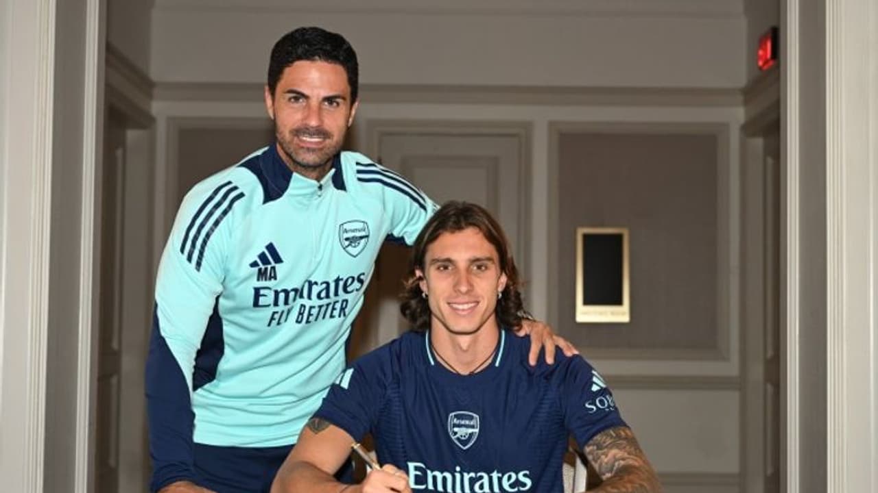Arsenal confirm signing of Italian defender Riccardo Calafiori from Bologna; WATCH meeting with teammates Arsenal confirm signing of Italian defender Riccardo Calafiori from Bologna; WATCH meeting with teammates