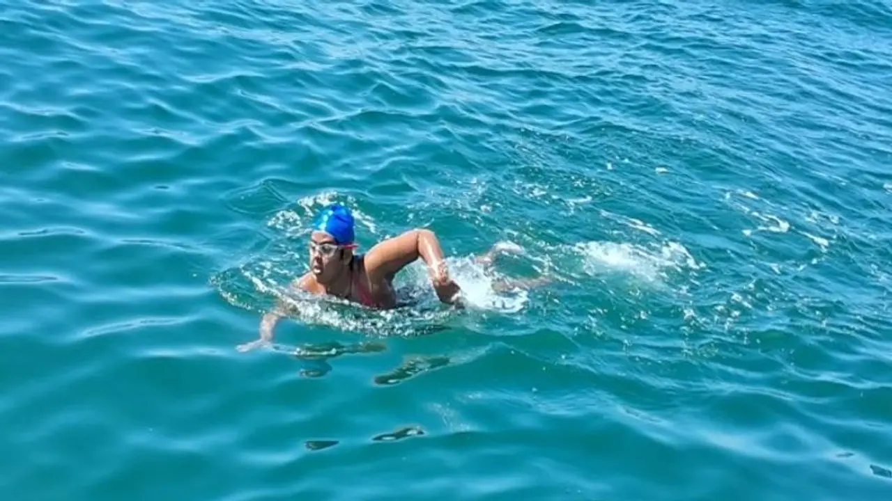 RECORD ALERT! 16 year old Jiya Rai becomes world's youngest and fastest para swimmer to cross English Channel RECORD ALERT! 16 year old Jiya Rai becomes world's youngest and fastest para swimmer to cross English Channel