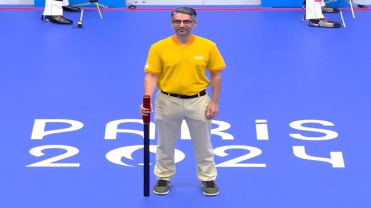 पेरिस ओलंपिक में अभिनव बिंद्रा का ऐतिहासिक सम्मान, पहली बार भारतीय ने निभाई रेड बैटन रस्म पेरिस ओलंपिक में अभिनव बिंद्रा का ऐतिहासिक सम्मान, पहली बार भारतीय ने निभाई रेड बैटन रस्म