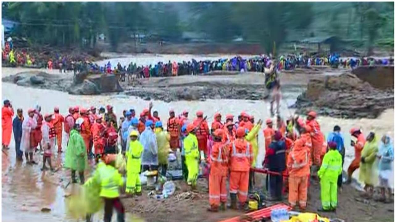 ഉന്നത സൈനിക ഉദ്യോഗസ്ഥർ വയനാട്ടിലേക്ക്; ദില്ലിയിൽ നിന്ന് സ്നിഫർ ഡോഗുകൾ, 2 മെഡിക്കൽ ചെക്ക് പോസ്റ്റ്‌ സ്ഥാപിക്കും