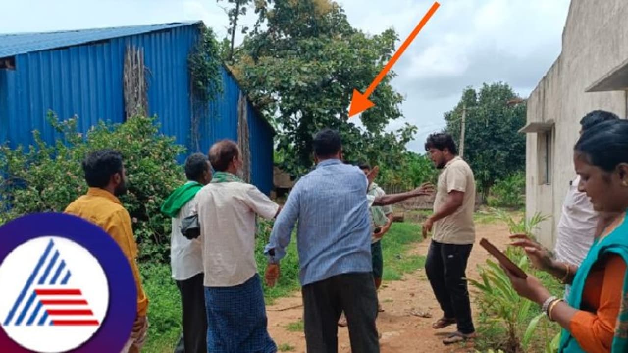 ಜಮೀನು ದಾರಿ ವಿವಾದ: ಪರಿಶೀಲನೆ ತೆರಳಿದ್ದ ಕಂದಾಯ ನಿರೀಕ್ಷಕನ ಮೇಲೆ ಹಲ್ಲೆ! ಜಮೀನು ದಾರಿ ವಿವಾದ: ಪರಿಶೀಲನೆ ತೆರಳಿದ್ದ ಕಂದಾಯ ನಿರೀಕ್ಷಕನ ಮೇಲೆ ಹಲ್ಲೆ!