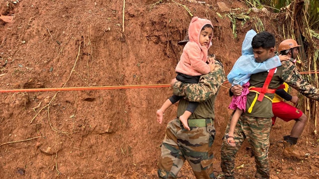 ഉരുൾപൊട്ടലിൽ ബാധിക്കപ്പെട്ട കുട്ടികളുടെ തുടർ പഠനം ഏറ്റെടുക്കാൻ സന്നദ്ധത വ്യക്തമാക്കി ഡബ്ല്യുഎംഒ ഉരുൾപൊട്ടലിൽ ബാധിക്കപ്പെട്ട കുട്ടികളുടെ തുടർ പഠനം ഏറ്റെടുക്കാൻ സന്നദ്ധത വ്യക്തമാക്കി ഡബ്ല്യുഎംഒ