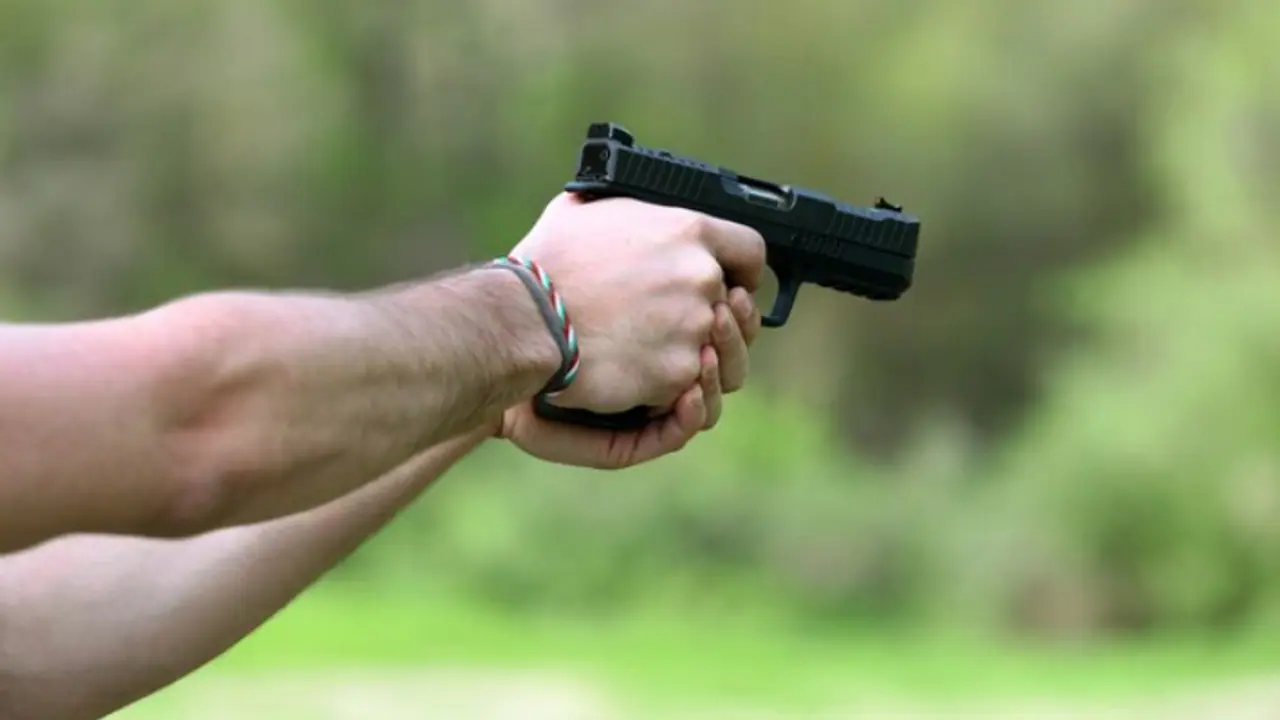 Bihar: 15 year old girl hit by two bullets while watching fight from balcony in Ara