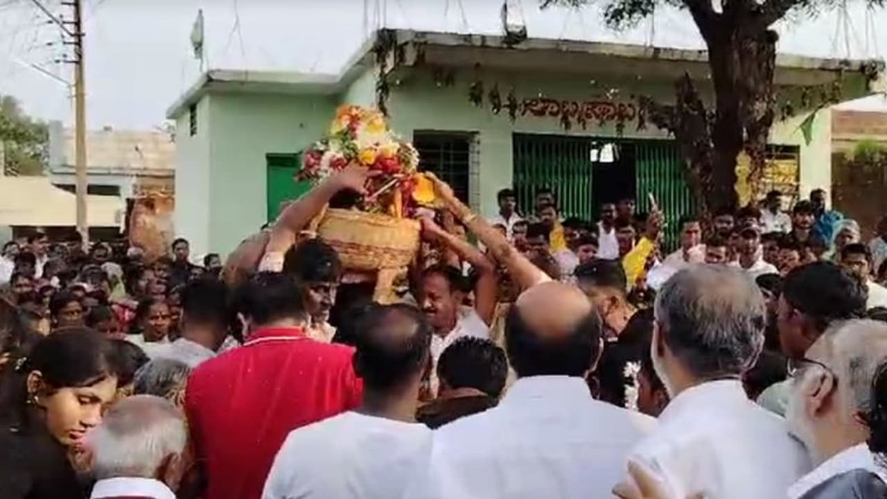 ಬೀದರ್‌ನಲ್ಲಿ ಅದ್ದೂರಿಯಾಗಿ ನಡೆದ ಖಾಶೆಂಪೂರ್ ಗ್ರಾಮ ದೇವತೆ ಜಾತ್ರಾ ಮಹೋತ್ಸವ!