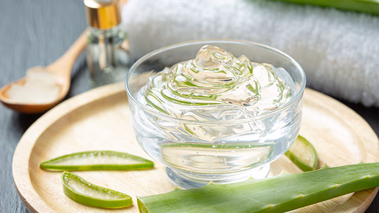 6 Aloe vera hair mask