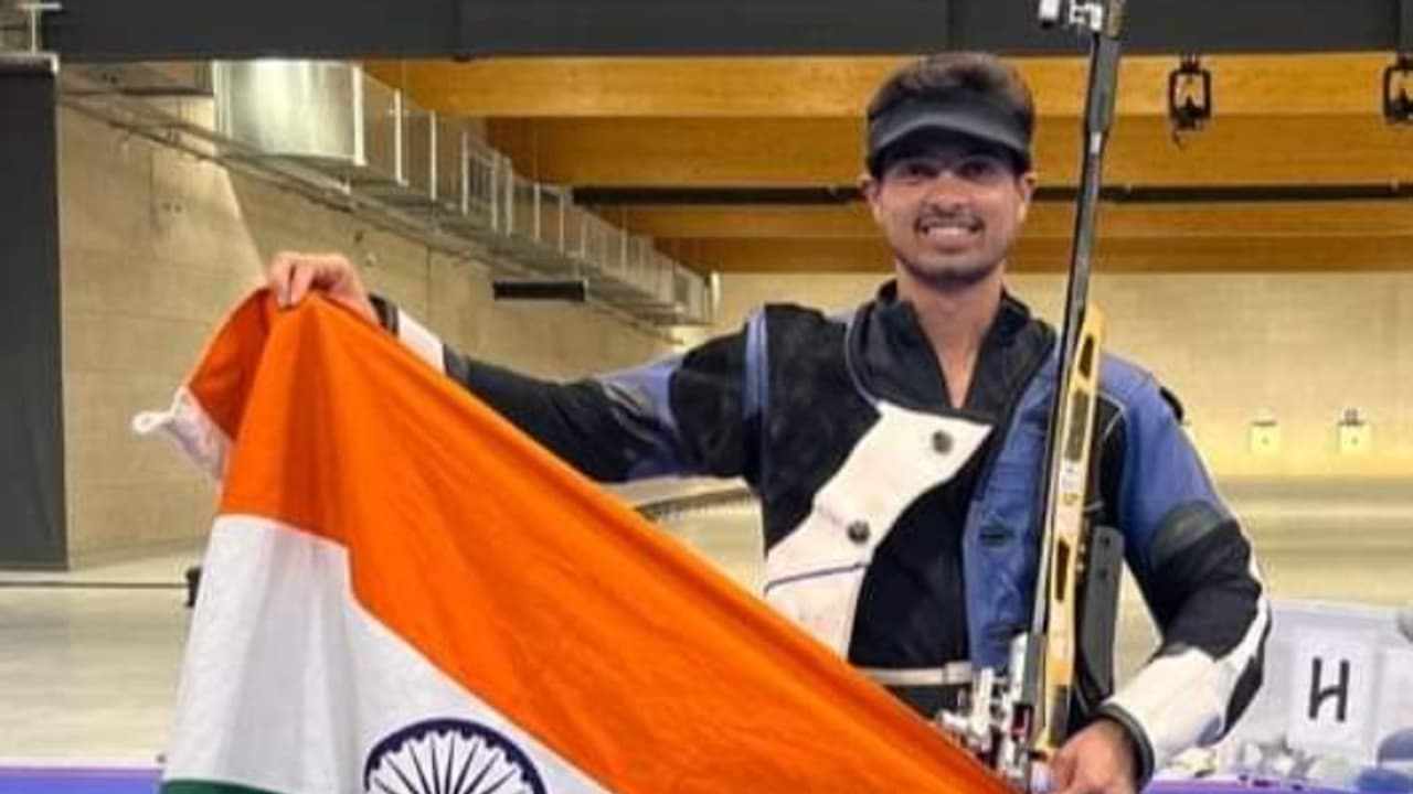 ಪ್ಯಾರಿಸ್ ಒಲಿಂಪಿಕ್ಸ್ನಲ್ಲಿ ಪದಕ ಗೆಲ್ಲುತ್ತಿದ್ದಂತೆಯೇ ಭಾರತೀಯ ರೈಲ್ವೇಯಿಂದ ಡಬಲ್ ಪ್ರಮೋಷನ್..! ಪ್ಯಾರಿಸ್ ಒಲಿಂಪಿಕ್ಸ್ನಲ್ಲಿ ಪದಕ ಗೆಲ್ಲುತ್ತಿದ್ದಂತೆಯೇ ಭಾರತೀಯ ರೈಲ್ವೇಯಿಂದ ಡಬಲ್ ಪ್ರಮೋಷನ್..!