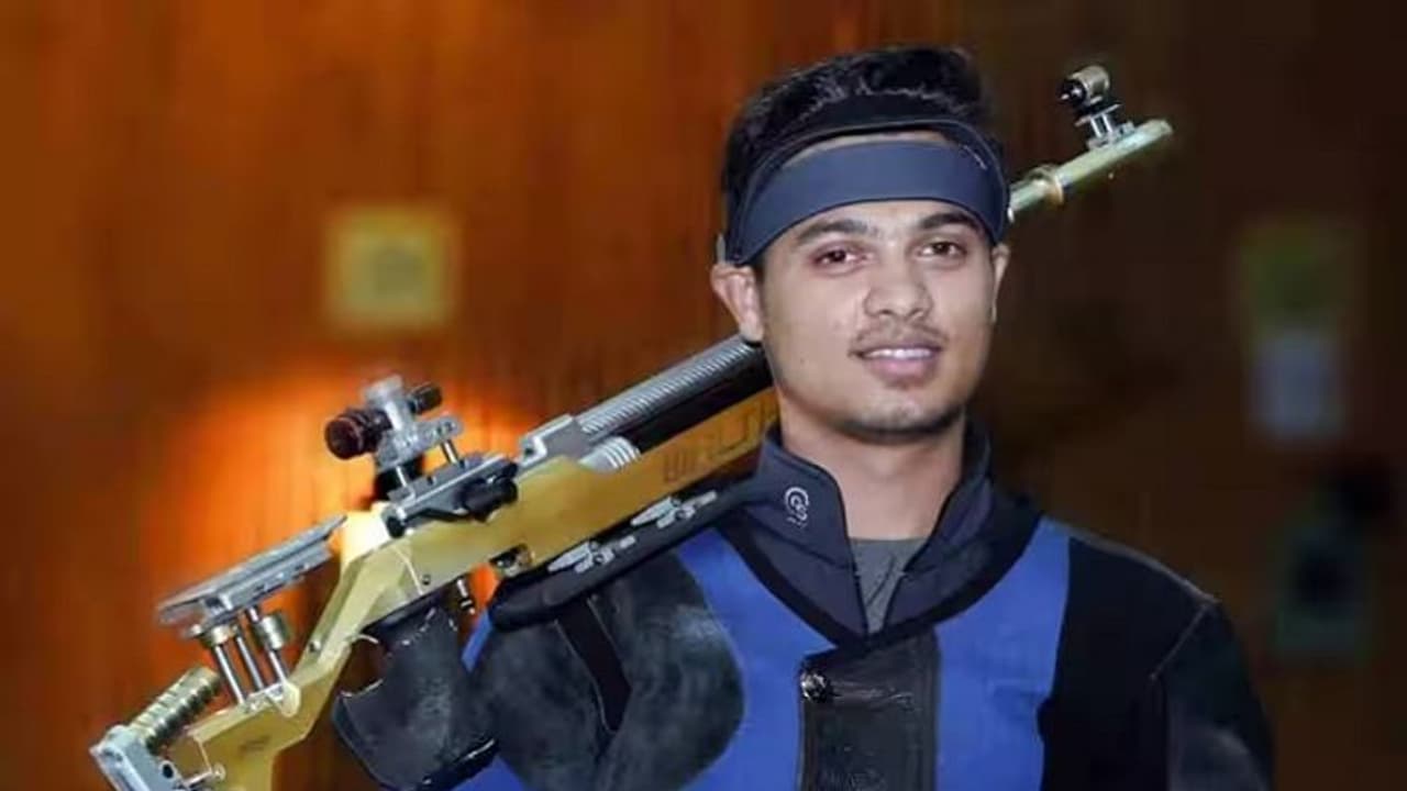 भारत की झोली में आया एक और मेडल, शूटर स्वप्निल ने दिलाया कांस्य पदक भारत की झोली में आया एक और मेडल, शूटर स्वप्निल ने दिलाया कांस्य पदक