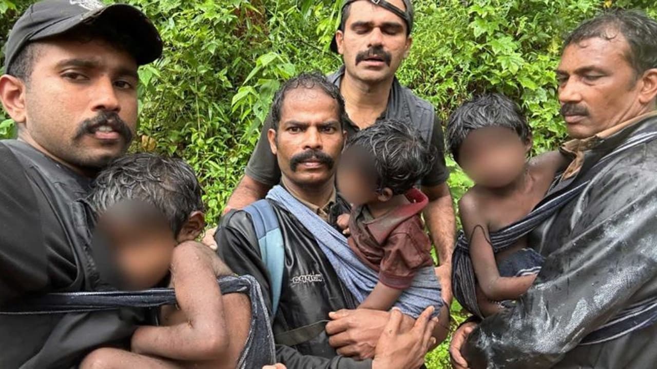 സൂചിപ്പാറയില് ഭക്ഷണവും വെള്ളവുമില്ലാതെ കൊടുംകാട്ടിൽ കുടുംബം; 8 മണിക്കൂർ ദൗത്യത്തിനൊടുവിൽ രക്ഷിച്ച് വനംവകുപ്പ് സൂചിപ്പാറയില് ഭക്ഷണവും വെള്ളവുമില്ലാതെ കൊടുംകാട്ടിൽ കുടുംബം; 8 മണിക്കൂർ ദൗത്യത്തിനൊടുവിൽ രക്ഷിച്ച് വനംവകുപ്പ്