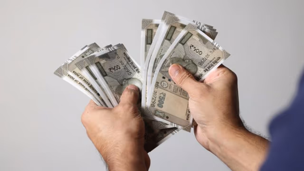 வேளாண் தொழிலாளர்கள் விபத்து மரணம்! இழப்பீடு ரூ.2,00,000 உயர்வு! 