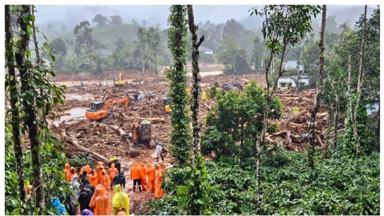 'അവരുടെ മനോനില കണക്കിലെടുക്കണം' ക്യാമ്പുകളിലെ അനാവശ്യ സന്ദര്ശനം ഒഴിവാക്കണമെന്ന് മന്ത്രിമാരുടെ അഭ്യര്ത്ഥന 'അവരുടെ മനോനില കണക്കിലെടുക്കണം' ക്യാമ്പുകളിലെ അനാവശ്യ സന്ദര്ശനം ഒഴിവാക്കണമെന്ന് മന്ത്രിമാരുടെ അഭ്യര്ത്ഥന