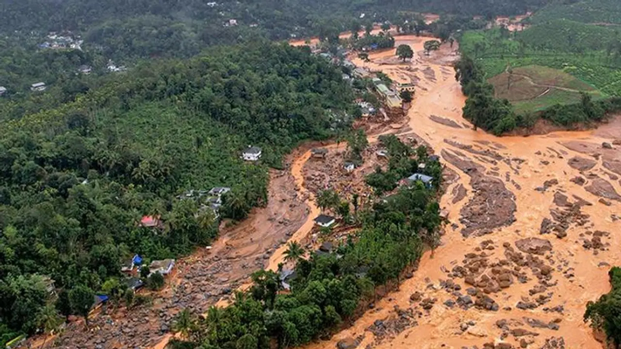 ಮಾರಿಯಮ್ಮನ ಮುನಿಸೇ ದುರಂತಕ್ಕೆ ಕಾರಣವಾಯ್ತಾ? 2 ವರ್ಷದ ಹಿಂದೆಯೇ ಸೂಚನೆ ಕೊಟ್ಟಿತ್ತಾ ದೇವರು? ಮಾರಿಯಮ್ಮನ ಮುನಿಸೇ ದುರಂತಕ್ಕೆ ಕಾರಣವಾಯ್ತಾ? 2 ವರ್ಷದ ಹಿಂದೆಯೇ ಸೂಚನೆ ಕೊಟ್ಟಿತ್ತಾ ದೇವರು?