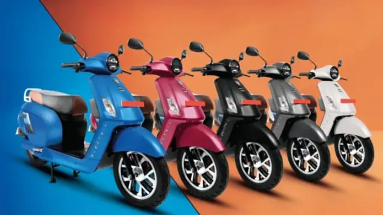 மின்சார ஸ்கூட்டர்களில் ரூ.10,000 வரை தள்ளுபடி கோதாவரி மழைக்கால சலுகை! மின்சார ஸ்கூட்டர்களில் ரூ.10,000 வரை தள்ளுபடி கோதாவரி மழைக்கால சலுகை!