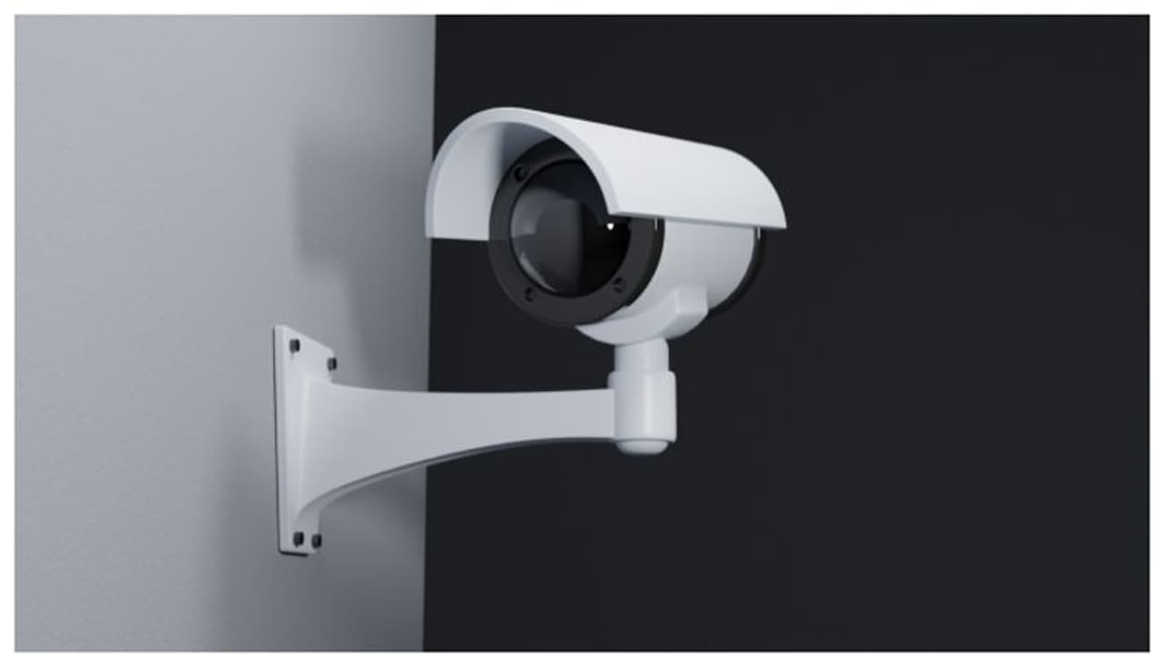 കിടപ്പു മുറിയില്‍ ഒളിക്യാമറ വച്ചു; മാതാപിതാക്കള്‍ക്കെതിരെ 20 കാരി പോലീസില്‍ പരാതി നല്‍കി 