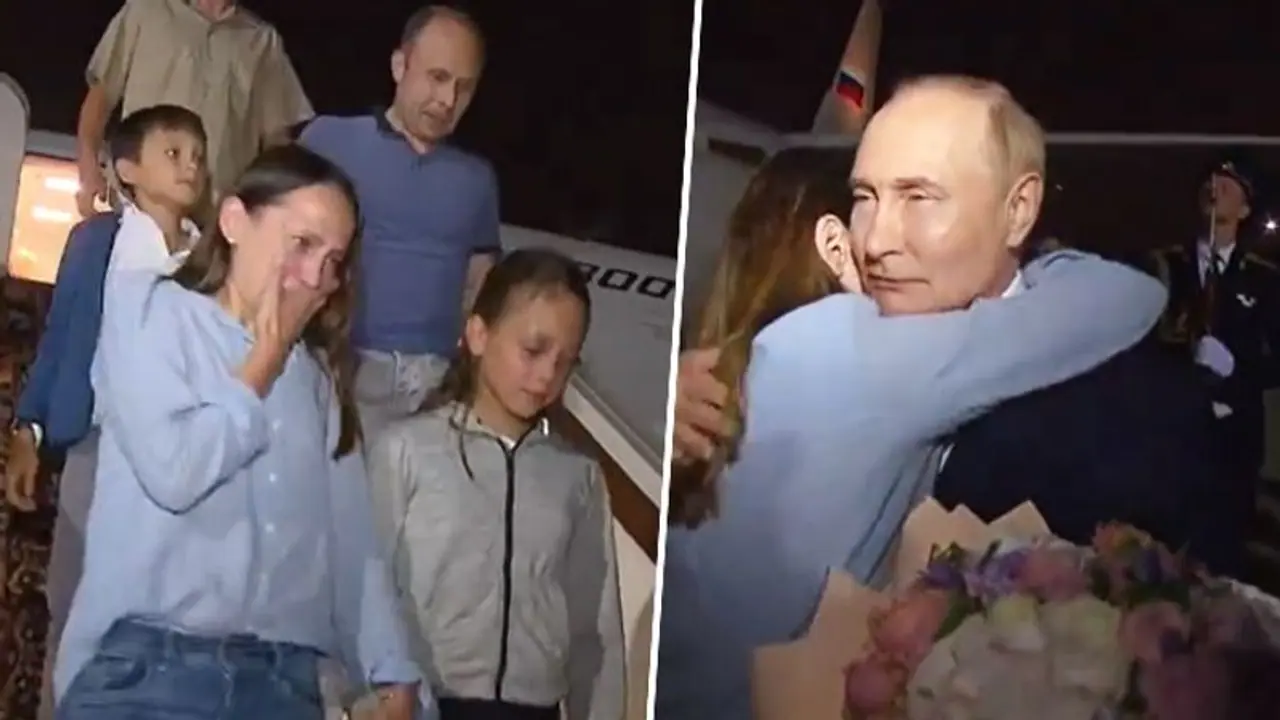 'Here you are at home': President Putin welcomes Russians freed after high profile prisoner swap (WATCH)
