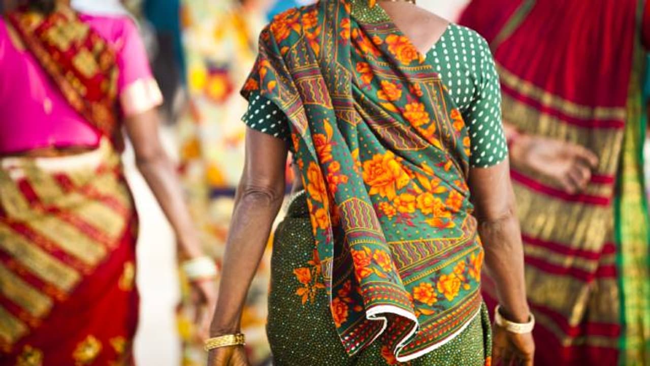 ജോലിക്കാരിക്ക് ഹിന്ദി അറിയില്ല, പിരിച്ചുവിടണമെന്ന് ഫ്ലാറ്റ്മേറ്റ്സ്, ആശയക്കുഴപ്പത്തിലായി യുവാവ് ജോലിക്കാരിക്ക് ഹിന്ദി അറിയില്ല, പിരിച്ചുവിടണമെന്ന് ഫ്ലാറ്റ്മേറ്റ്സ്, ആശയക്കുഴപ്പത്തിലായി യുവാവ്