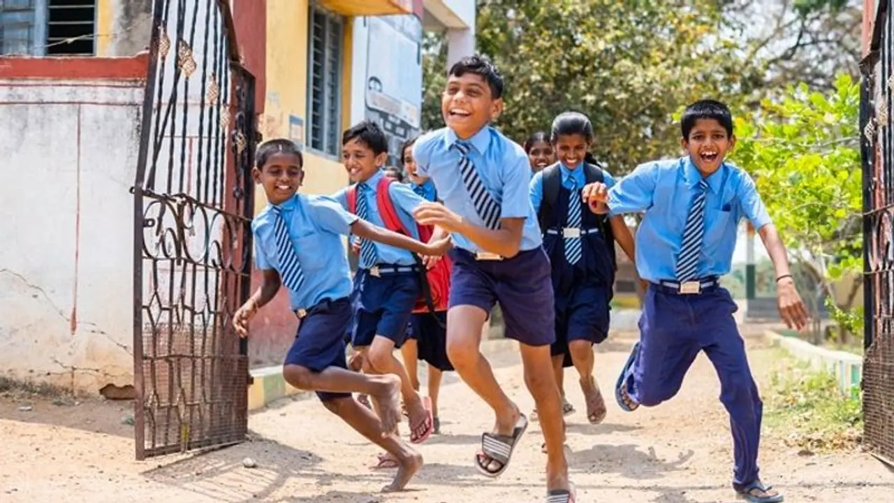 Tamilnadu School Holiday: வெளியாக போகும் குட் நியூஸ்! பள்ளிகளுக்கு 2 நாட்கள் தொடர் விடுமுறை! எப்போது தெரியுமா? Tamilnadu School Holiday: வெளியாக போகும் குட் நியூஸ்! பள்ளிகளுக்கு 2 நாட்கள் தொடர் விடுமுறை! எப்போது தெரியுமா?