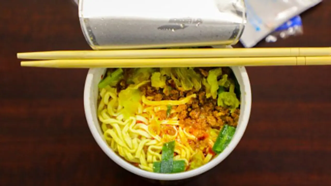 ആകാശച്ചുഴി അപകടങ്ങൾ വർധിക്കുന്നു, ഇൻസ്റ്റന്റ് ന്യൂഡിൽസിനെ പുറത്താക്കി കൊറിയൻ എയർ ആകാശച്ചുഴി അപകടങ്ങൾ വർധിക്കുന്നു, ഇൻസ്റ്റന്റ് ന്യൂഡിൽസിനെ പുറത്താക്കി കൊറിയൻ എയർ