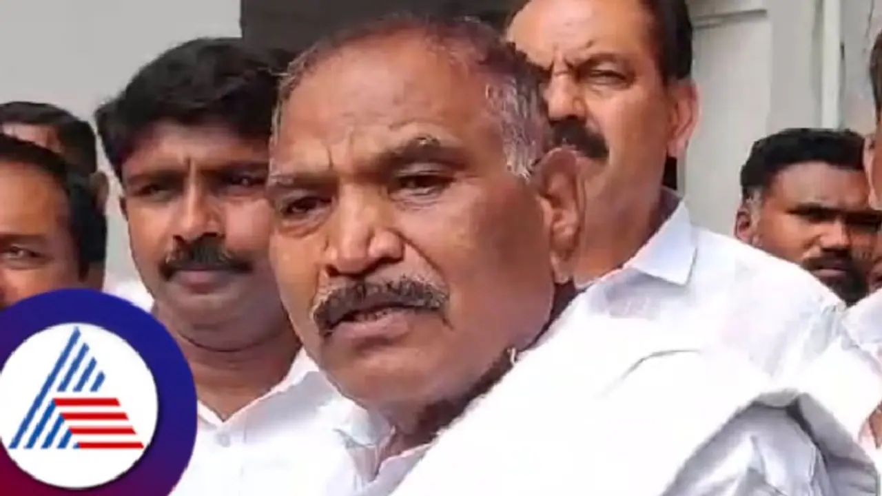 'ಕಾಂಗ್ರೆಸ್‌ಗೆ ಮಾನ ಮಾರ್ಯಾದೆ ಇದ್ಯಾ?' ಜನಾಂದೋಲ ಕಾರ್ಯಕ್ರಮದಲ್ಲಿ ಶಾಸಕ ಶಿವಲಿಂಗೇಗೌಡ ಎಡವಟ್ಟು!