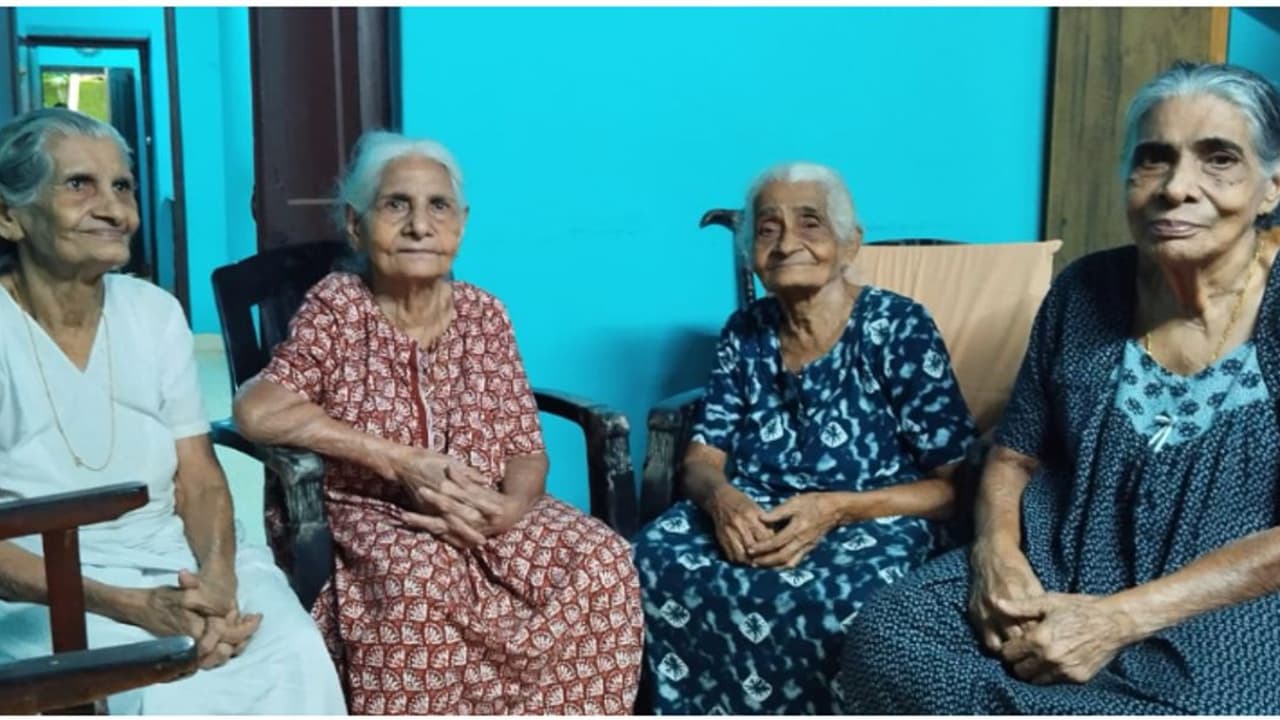 സിസ്റ്റേഴ്സ് ദിനത്തിലെ താരങ്ങൾ! തങ്കമ്മ, ബേബി, അമ്മിണി, ലില്ലി ചാലിശേരിയിലെ നാല് സഹോദരിമാരുടെ കഥ സിസ്റ്റേഴ്സ് ദിനത്തിലെ താരങ്ങൾ! തങ്കമ്മ, ബേബി, അമ്മിണി, ലില്ലി ചാലിശേരിയിലെ നാല് സഹോദരിമാരുടെ കഥ