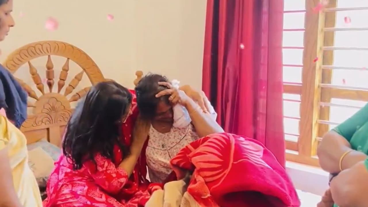 ವಯನಾಡು ದುರಂತದಲ್ಲಿ ಎಲ್ಲರನ್ನೂ ಕಳೆದುಕೊಂಡು ಏಕಾಂಗಿಯಾದ ಕಾಂಗ್ರೆಸ್ ಜಿಲ್ಲಾ ಕಾರ್ಯದರ್ಶಿ!