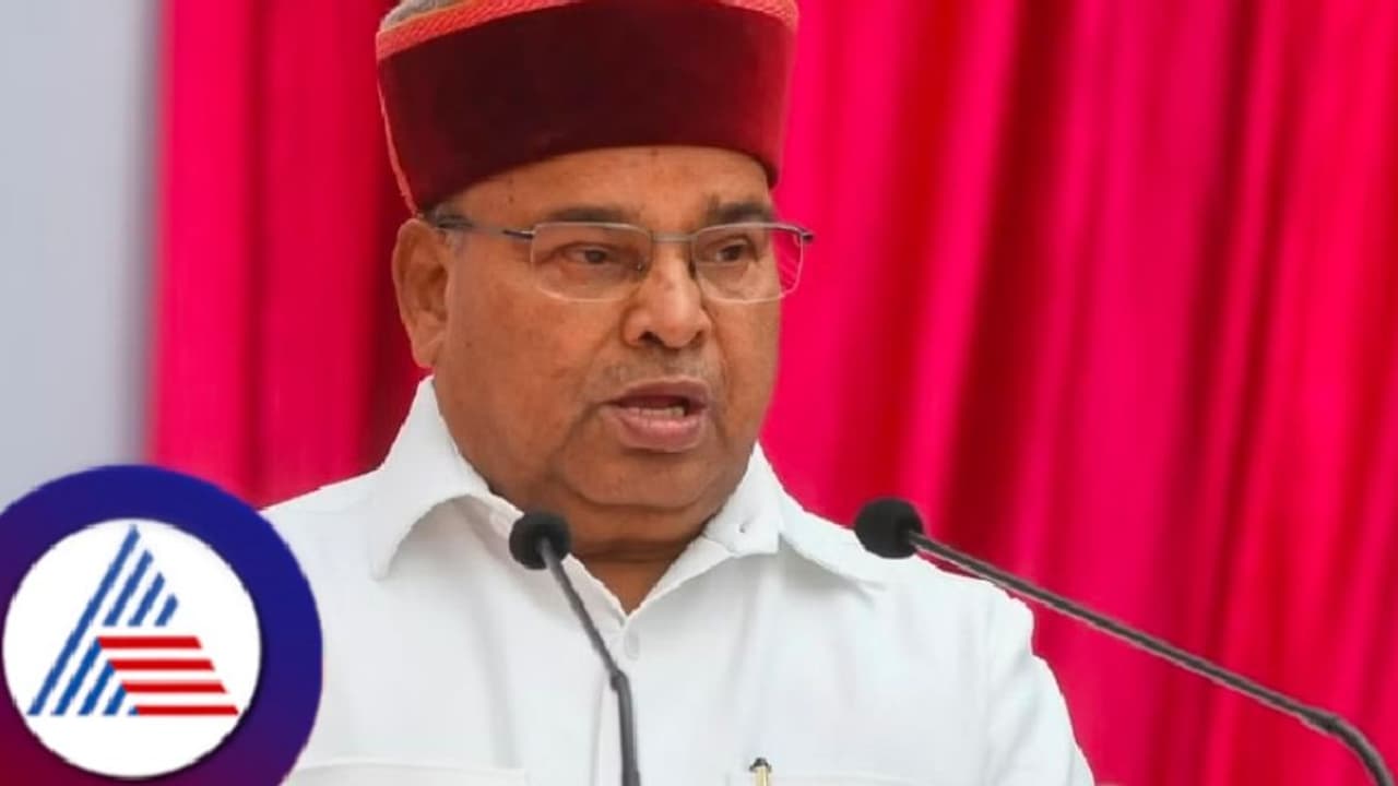 ಇಂದು ಗೌವರ್ನರ್ ರಾಜ್ಯಕ್ಕೆ: ಸಿಎಂ ಪ್ರಾಸಿಕ್ಯೂಷನ್ ಬಗ್ಗೆ ಹೆಚ್ಚಿದ ಕುತೂಹಲ ಇಂದು ಗೌವರ್ನರ್ ರಾಜ್ಯಕ್ಕೆ: ಸಿಎಂ ಪ್ರಾಸಿಕ್ಯೂಷನ್ ಬಗ್ಗೆ ಹೆಚ್ಚಿದ ಕುತೂಹಲ