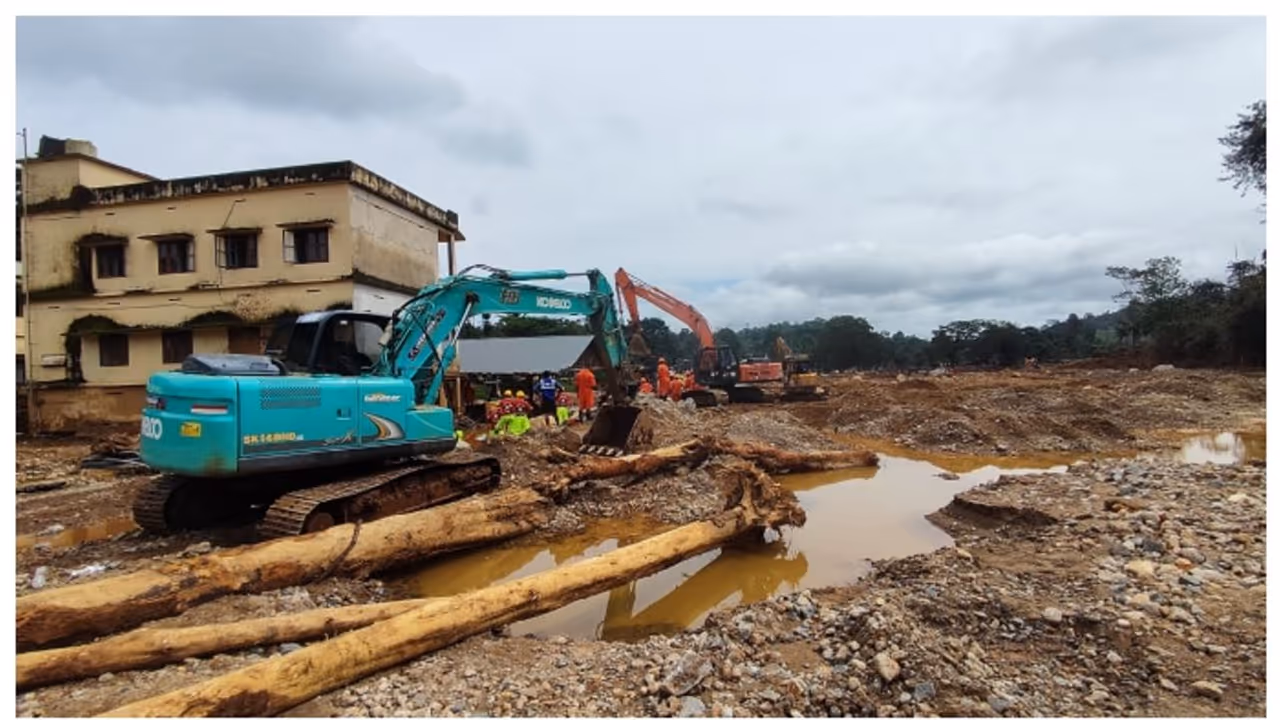 വയനാട്ടിൽ ചെലവഴിച്ച തുകയെച്ചൊല്ലി വിവാദം! ദുരിതബാധിതർക്ക് നൽകിയതിനെക്കാൾ തുക വൊളണ്ടിയർമാർക്കെന്ന് കണക്കുകൾ വയനാട്ടിൽ ചെലവഴിച്ച തുകയെച്ചൊല്ലി വിവാദം! ദുരിതബാധിതർക്ക് നൽകിയതിനെക്കാൾ തുക വൊളണ്ടിയർമാർക്കെന്ന് കണക്കുകൾ