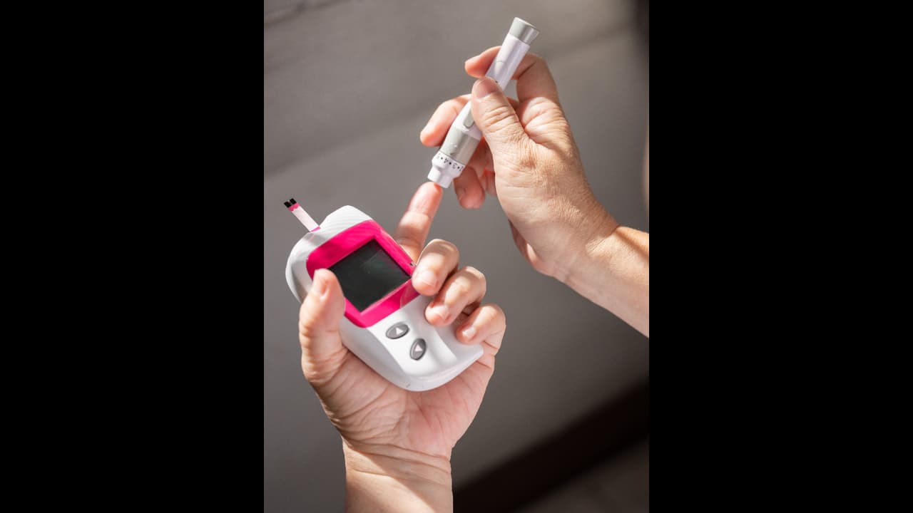 நீங்க சரியா தூங்கமாட்டீங்களா? அப்ப உங்களுக்கு சர்க்கரை நோய் இருக்க வாய்ப்பிருக்கு.. முழு விவரம் இதோ!!