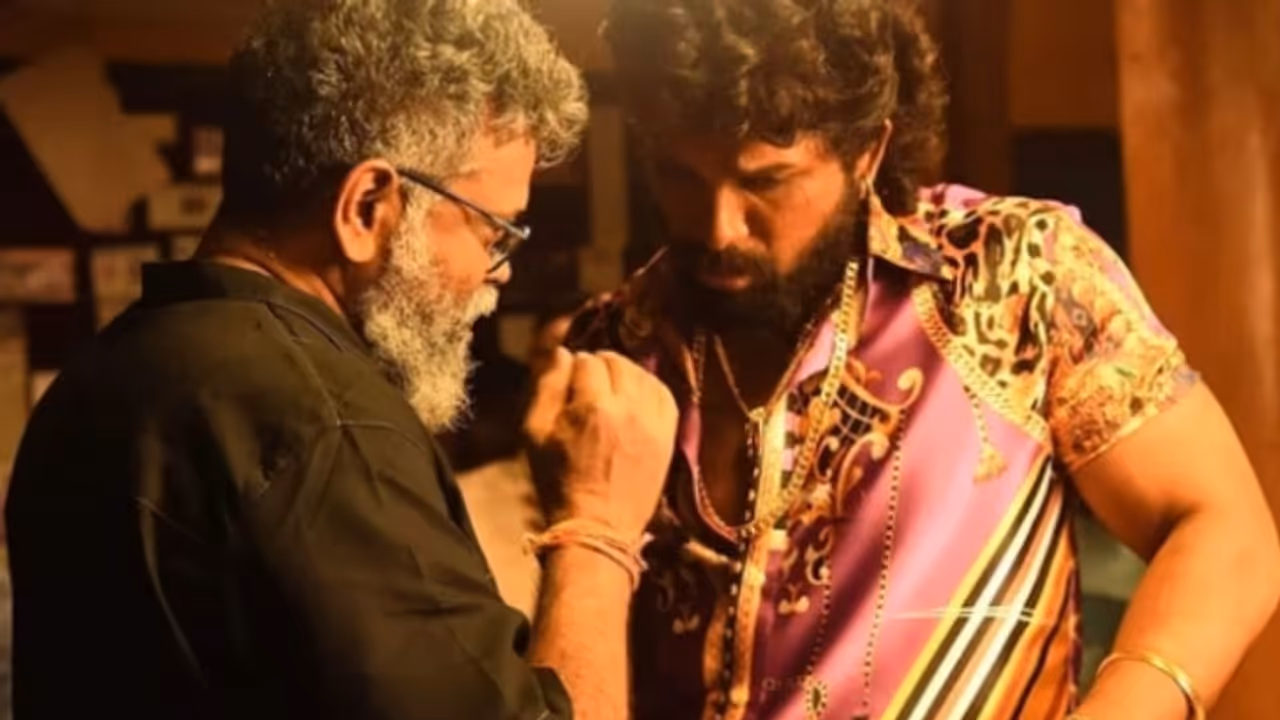 കേട്ടതെല്ലാം മറന്നേക്കൂ; അഭ്യൂഹങ്ങള്ക്ക് പിന്നാലെ 'പുഷ്പ 2' ക്ലൈമാക്സ് ഫൈറ്റ് ചിത്രീകരണം ആരംഭിച്ചു കേട്ടതെല്ലാം മറന്നേക്കൂ; അഭ്യൂഹങ്ങള്ക്ക് പിന്നാലെ 'പുഷ്പ 2' ക്ലൈമാക്സ് ഫൈറ്റ് ചിത്രീകരണം ആരംഭിച്ചു