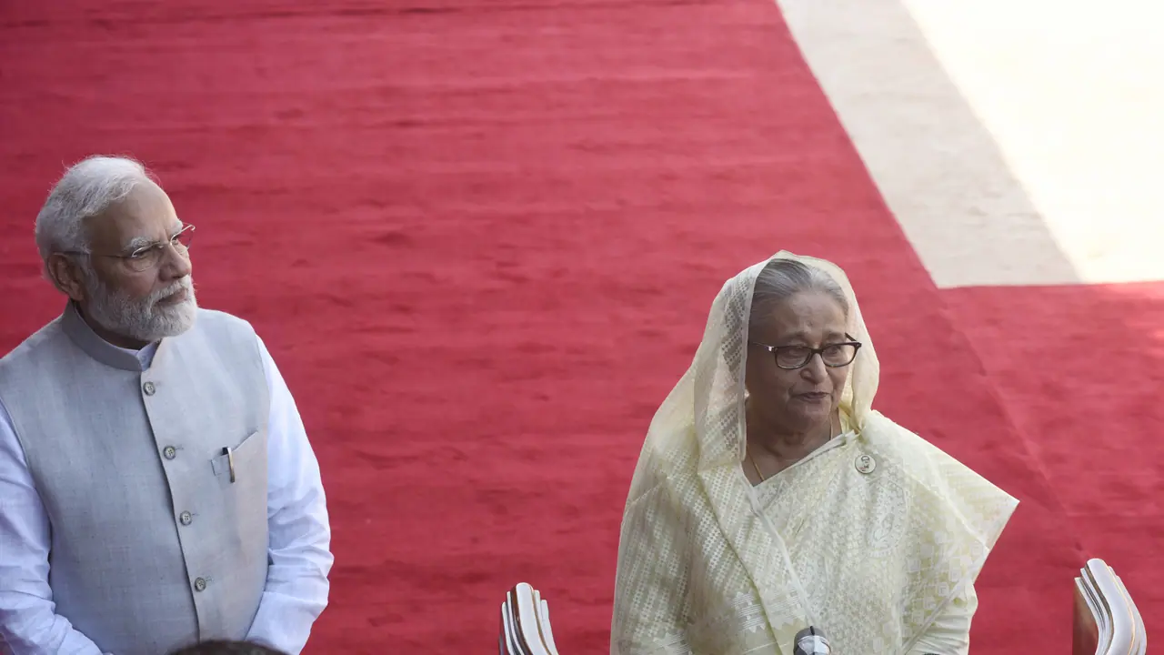 modi with sheikh hasina modi with sheikh hasina