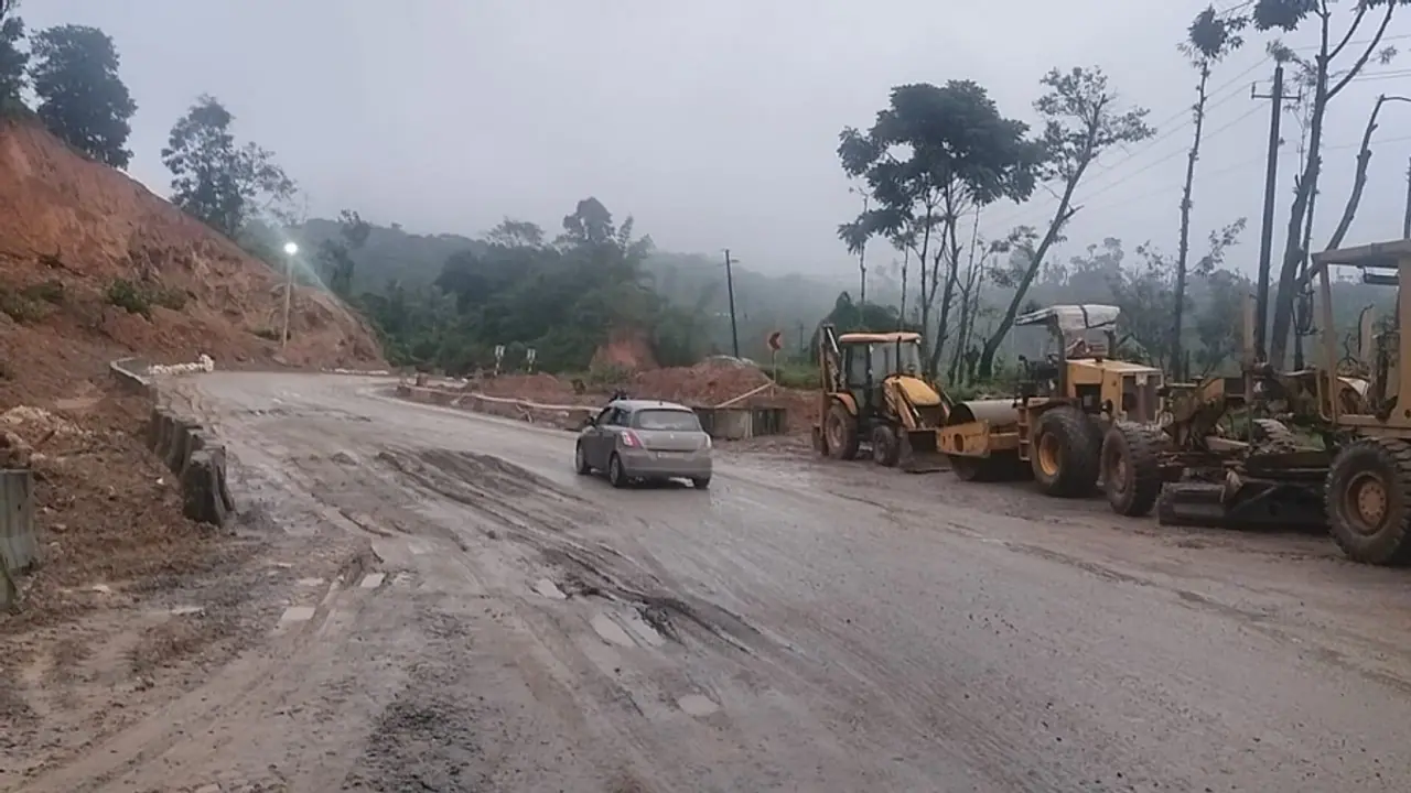 ರಾಷ್ಟ್ರೀಯ ಹೆದ್ದಾರಿ 75ರ ಶಿರಾಡಿಘಾಟ್ ಮಾರ್ಗದಲ್ಲಿ 24 ಗಂಟೆ ಸಂಚಾರ: ತುಸು ನಿರಾಳ, ಮುಂದಿದೆ ಕಳವಳ!