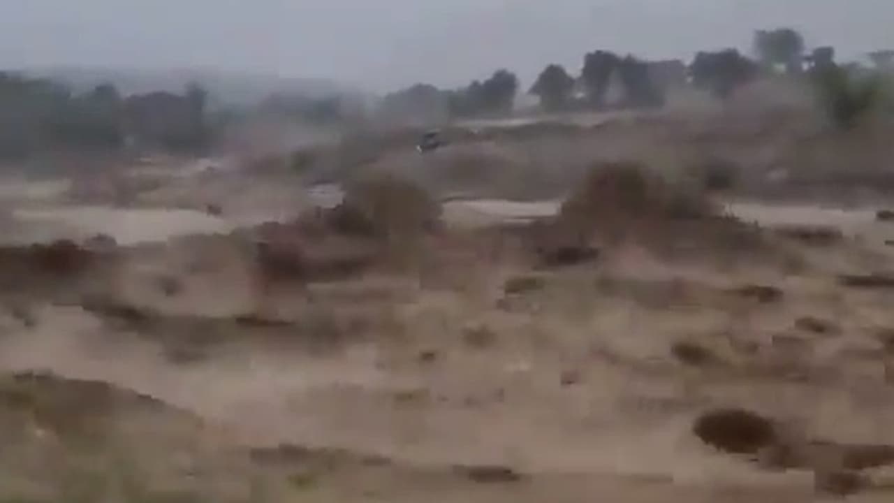 Torrential rain leaves at least 45 dead in Yemen, dramatic videos of devastating floods go viral (WATCH) Torrential rain leaves at least 45 dead in Yemen, dramatic videos of devastating floods go viral (WATCH)