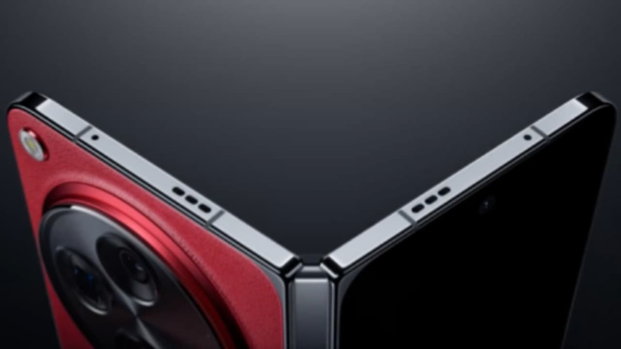 മനംമയക്കും ലുക്കും ഫീച്ചറുകളും; വണ്‍പ്ലസ് ഓപ്പണ്‍ ഫോള്‍ഡബിളിന്‍റെ പുത്തന്‍ വേരിയന്‍റ് പുറത്തിറങ്ങി