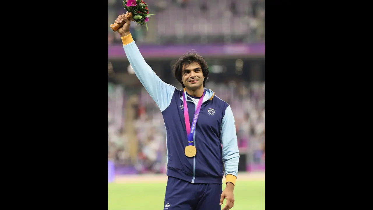 ಪ್ಯಾರಿಸ್‌ ಒಲಿಂಪಿಕ್ ಬೆಳ್ಳಿ ಗೆದ್ದ ಹುಡುಗನ ಚಿನ್ನದಂತ ಹೃದಯ: ನೀರಜ್ ಚೋಪ್ರಾ ನಡೆಗೆ ವ್ಯಾಪಕ ಶ್ಲಾಘನೆ..!