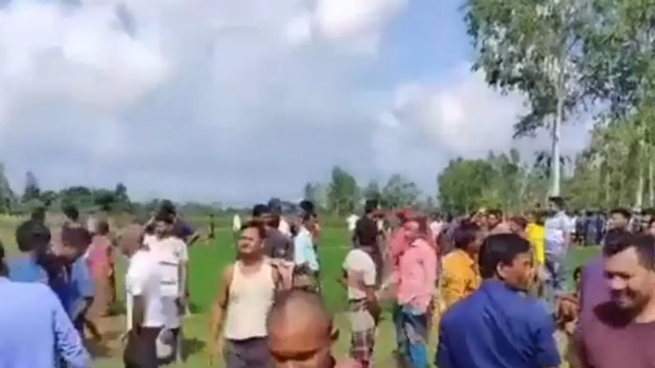 வங்கதேசத்தில் தொடரும் அடக்குமுறை? இந்தியாவிற்குள் நுழைய நூற்றுக்கணக்கில் காத்திருக்கும் சிறுபான்மைியனர்