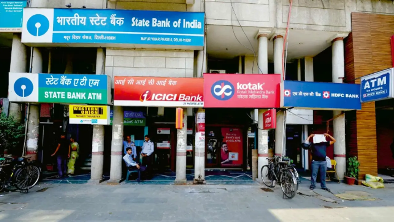 பேங்கில் அக்கவுண்ட் வைத்திருப்பவர்கள் எல்லாமே உஷார்.. வங்கி வைப்பு பாதுகாப்பு விதிகள் தெரிஞ்சுக்கோங்க!