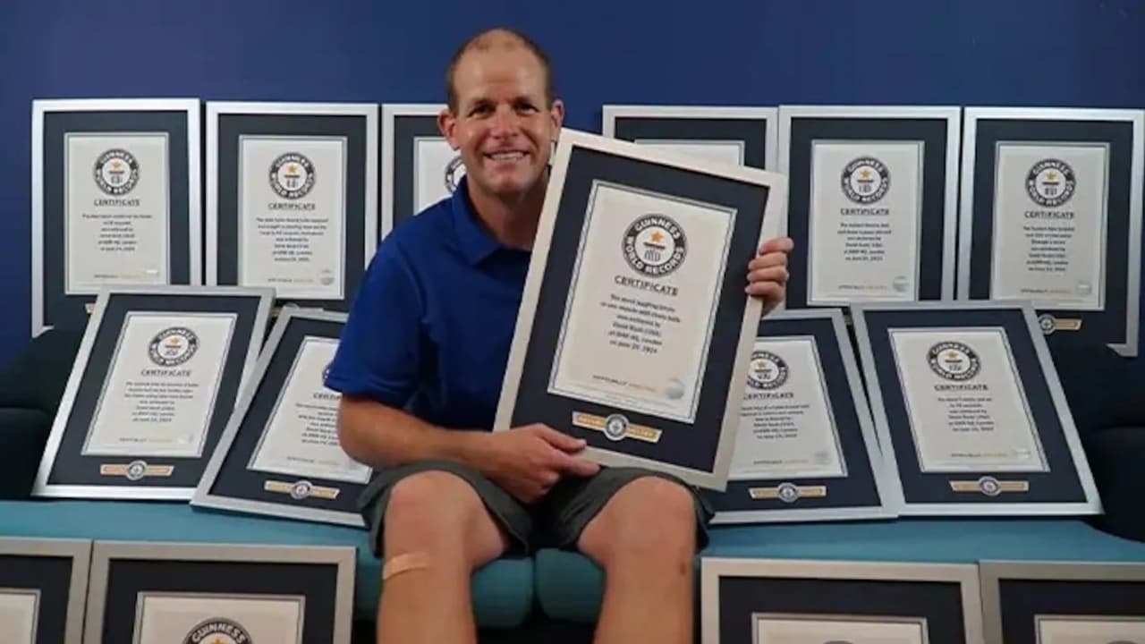 யாரு இந்த டேவிட் ரஷ்? ஒரே நாளில் 15 ரெக்கார்டு! கின்னல் புத்தகத்தை நிரப்பும் சாதனை மன்னன்!